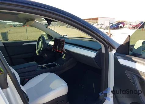 2024 Tesla Model Y Long Range Dual Motor All-Wheel Drive/Rwd from USA, damaged, VIN 7SAYGDED5RF095433